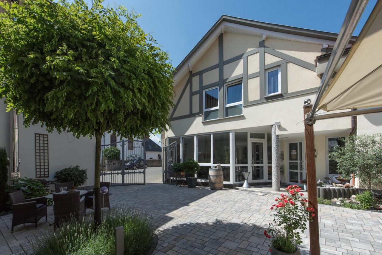 Gaestehaus Schmitt Appenheim Exterior photo